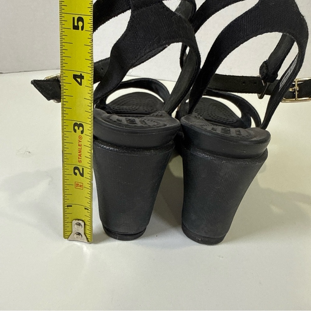 Crocs Women Size 6 Leigh II Metalblock Cross-Strap Ankle Wedge Sandals Black - Picture 8 of 11